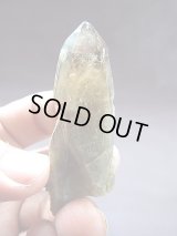 【クリアランス価格50％OFF 2.500円→1,250円】オーストラリア産スモーキーファントム水晶ポイント32.8g