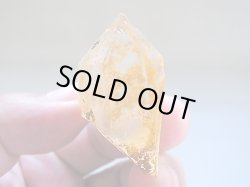 画像1: スカルドゥ産ゴールデンヒーラー水晶原石30.1g