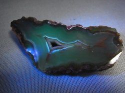 画像2: トルコ産蛍光フォックスアゲート（瑪瑙）原石（ハーフカット） 123.5g