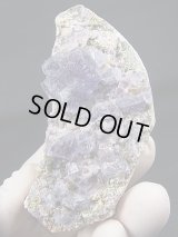 ペルー産パイライト付きブルーフローライトクラスター 178.2g