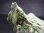 画像2: キャビネットサイズ：フィンランド産クロムダイオプサイド原石（柱状結晶付き） 957.5g (2)