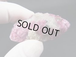 画像1: ブラジル・クルゼーロ鉱山産ルベライトトルマリン＆水晶＆レピドライト（リチア雲母）原石 143.7カラット