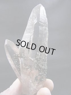 画像2: スカルドゥ産クリアテッシンハビット水晶ポイント（ツイン） 176.0g