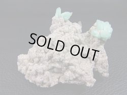 画像1: インド・マハラシュトラ州産ミントグリーンアポフィライト＆スティルバイト原石 58.4g