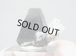 画像1: ノルウェー産アナテース原石結晶（レッド＆ブルー透過/カルサイト付き） 3.8ｇ
