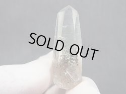 画像1: ベトナム・ゲアン省産サジェニティック水晶 7.7g