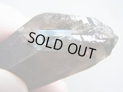 画像2: ベトナム・タインホア産アクアマリン柱状結晶付きスモーキー水晶 21.1g