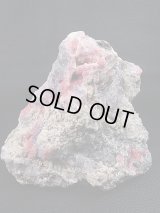 キャビネットサイズ：広西チワン族自治区産ロードクロサイト/フローライト原石 1,057g