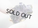 内モンゴル自治区Yindu産クリア＆ブルーフローライト（カラーシフト/ブルー＆パープルゾーニング）原石 10.7g