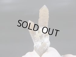 画像2: 内モンゴル産角閃石/ヘデンベルガイト入り水晶原石（ツイン/トラピチェ） 2.5g