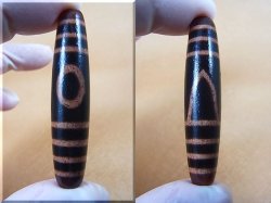 画像1: 「一眼山形」現代天珠 直径約12.5×57mm