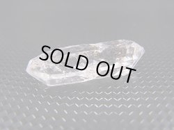 画像2: パキスタン・クエッタ産蛍光オイル入りＤＴ水晶 2.0g