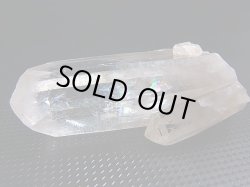 画像1: ノルウェー産ライトスモーキー水晶ポイント（タントリックツイン/レインボー入り） 34.1g