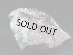 画像1: スウェーデン・ガスグルヴァン産フローライト＆水晶原石 183.8g