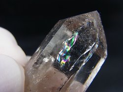 画像2: スウェーデン・イェムトランド産ウォータークリア水晶ポイント（レインボー入り） 29.7g