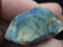 画像2: ベトナム産ディープブルーカラーアクアマリン結晶原石（水晶付き） 3点セット トータル 104.6g