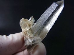 画像2: オシガハエ（尾小八重）産水晶ポイント 15.3g