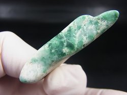 画像2: 糸魚川青海川金山谷産グリーンひすい原石 18.7g