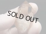 インド・マニハール産ウォータークリアライトスモーキー水晶（ゴールドルチル入り） 15.9g