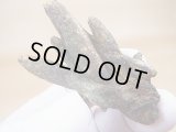 柿野鉱山産緑水晶（ヘデンベルガイト/緑閃石入りインターフェレンス型/連晶） 18.4g