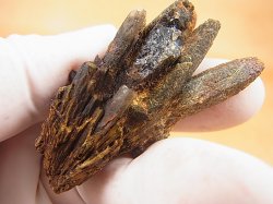 画像2: 柿野鉱山産緑水晶（ヘデンベルガイト/緑閃石入りインターフェレンス型/連晶） 18.4g