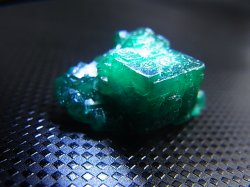 画像2: コンゴ産ダイオプテーズ原石（大粒結晶） 7.0g