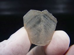 画像2: マダガスカル産ジャパニーズツイン（日本式双晶水晶/軍配型） 3.2g