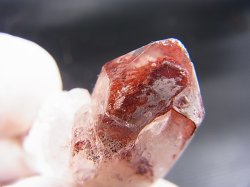 画像2: ザンビア産レッドファントム水晶 10.4g