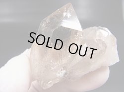 画像1: インド・マニハール産ウォータークリアライトスモーキー水晶（ゴールド＆コッパールチル入り） 44.7g