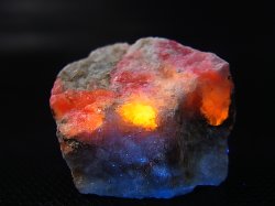 画像2: ツグツパイト（タグトゥパイト）原石 25.6g