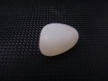 和田玉（ホータンぎょく）「羊脂白玉」オリジナルビーズ 約18×13.5×10mm