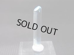 画像1: ジェムグレード宝石需要品質：ベトナム産アクアマリン柱状結晶原石（レインボー入り） 2.8カラット