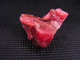 ブラジル産ヴィヴィッドレッドロードナイト原石 18.5g
