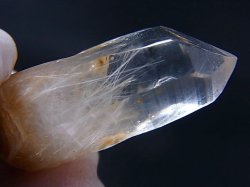 画像2: 川上村産角閃石入り水晶ポイント 8.7g