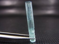画像1: ロシア・ザバイカル産アクアマリン柱状結晶原石 4.1カラット