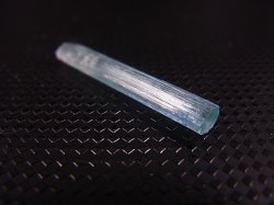 画像2: ロシア・ザバイカル産アクアマリン柱状結晶原石 4.1カラット