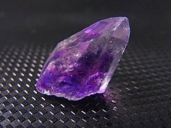 画像1: メキシコ・ゲレロ産アメジストポイント 2.2g