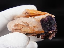 画像1: メキシコ・オハエラ鉱山産フローライト原石（赤色蛍光） 98.8g