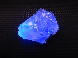 画像2: ヤオガンシャン産ライトブルーフローライト原石  6.0g