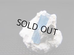 画像2: ベトナム・タインホア産宝石品質アクアマリン付きカオリナイト 6.4g