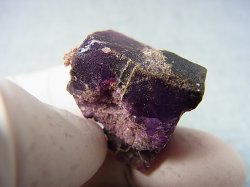 画像2: メキシコ・オハエラ鉱山産フローライト原石（赤色蛍光） 20.0g
