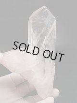 キャビネットサイズ：マダガスカル産ピンク水晶 335.4g