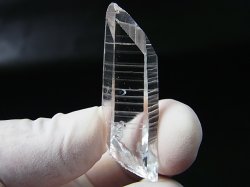 画像1: ペーニャブランカ産コロンビアン・レムリアンシード水晶ポイント 10.3g