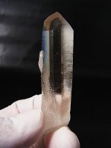 ノルウェー産ウォータークリア・ライトスモーキークオーツ 30.2g