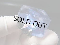 画像2: ヤオガンシャン産ラグーンブルーフローライト原石（レインボー入り） 43.0g