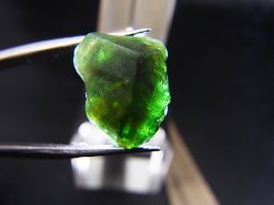 画像2: ベトナムMinh Tien産グリーントルマリン結晶原石 7.6カラット