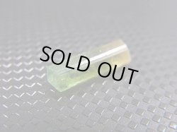 画像2: ベトナムMinh Tien産バイカラートルマリン柱状結晶原石 1.8カラット