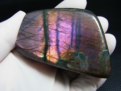 画像1: マダガスカル産ラブラドライト研磨原石（パープルピンク＆ブルー） 160.0g