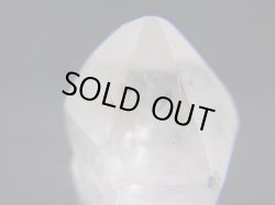 画像2: マダガスカル産ホーランダイトインキャンドルクオーツ（錐面研磨） 6.8g