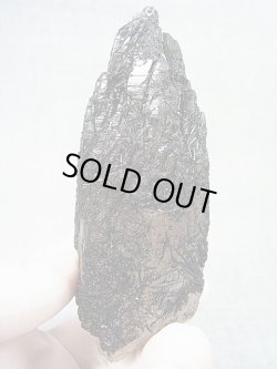 画像1: ベトナム・タインホア産インターフェレンス（ブラックトルマリン浸食）カテドラル水晶 169.0g